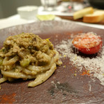 クッチーナ イタリアーナ ガッルーラ - 西尾市のｵｲﾝｸ豚のﾎﾞﾛﾈｰｾﾞ・ｹｯﾊﾟｰとｵﾘｰﾌﾞのﾋﾞｱﾝｵﾗｸﾞｰ焼フルーツトマトを添えて