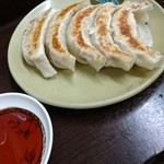 臚雷亭 - 自家製餃子  230円