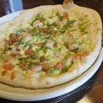 雪詩慕雲 - エビとバジルのピザ