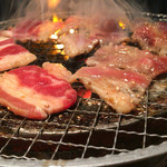 元氣七輪焼肉 牛繁 - 