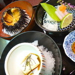 日本料理 対い鶴 - ガゼウニ・そいの刺身をポン酢で・湯葉刺し