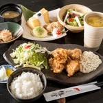 oshokujidokorohanamizuki - 定食に+350円でデザートプレート＆選べるドリンク付きにできるディナーセット