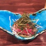 魚菜 由良 - 鰤のユッケ＆温泉卵