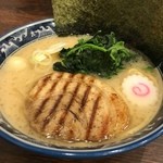 麺屋 武士道 本店 - 濃厚豚骨ラーメン(醤油)