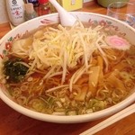 めんや梟 - もやしらーめん（麺大盛り）…税込620円＋150円＝770円