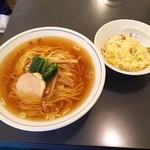 菊凰 - ラーメン半チャーハン￥７５０