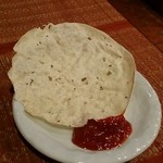 ベンガル料理プージャー - パポル（豆せんべい）、チャツネ(甘いジャム)
