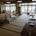 中華そば処 琴平荘 - ④座席が特に決まりなし。テーブルの番号は番号札と関係ありません。好きな席に着席