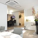 Élan - 店内のテーブル席の風景です