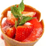 Élan - ランチコース 5940円 の苺とフロマージュブラン