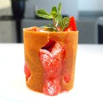 Élan - ランチコース 5940円 の苺とフロマージュブラン