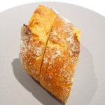 Élan - ランチコース 5940円 のパン