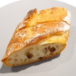 Élan - ランチコース 5940円 のパン