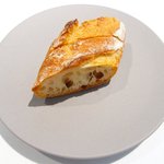 Élan - ランチコース 5940円 のパン