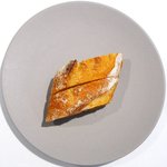 Élan - ランチコース 5940円 のパン