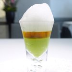 Élan - ランチコース 5940円 のフレッシュグリーンピースと生雲丹