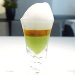 Élan - ランチコース 5940円 のフレッシュグリーンピースと生雲丹