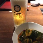 火鍋 小肥羊 - キュウリの辛味漬 500yen・サッポロクラシック生 420yen('15.04)