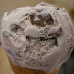 サーティワンアイスクリーム - （2010/8月）「大納言あずき」の小豆をクローズアップ
