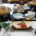 Ikeuoryourishinojima - ２０１６年４月２０日宴会前にならべられていた刺身と茶碗蒸し