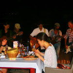 Made Bagus Cafe - 流しのミュージシャン