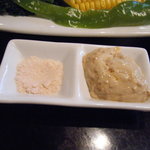 エンボカ 軽井沢 - ドレッシングと塩