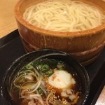 二代目 甚八 - 《豚汁つけ麺・辛》800円(税別)
            2016/4/21