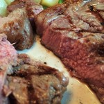 The Bull Pen - Weekend BreakfastのNY Steak 10oz&Eggs