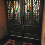 The Bull Pen - 入り口ドア