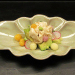 白 - 1】先附:彩り玉野菜 アボカド 湯葉 出汁あんかけ(3月夜コース)