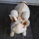 鬱花 - 子豚のお出迎え
      