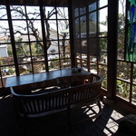 鬱花 - 明るいサンルーム風