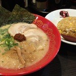 暖暮 - ラーメン＋半チャーハン！