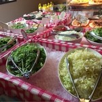 アメリカンダイニング レッド ネック - サラダコーナー