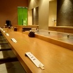 Sushi Dokoro Tatsutoshi - 