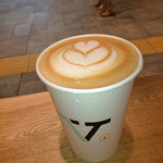 ヴァーヴ コーヒー ロースターズ - latte 561yen