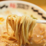 麺ファクトリー ジョーズ - 味玉ラーメン