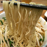 新京 - 細麺にビックリ(･･;)