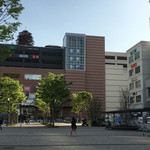 Dotoru Kohi Shoppu - 駅に向かって右手にあります。