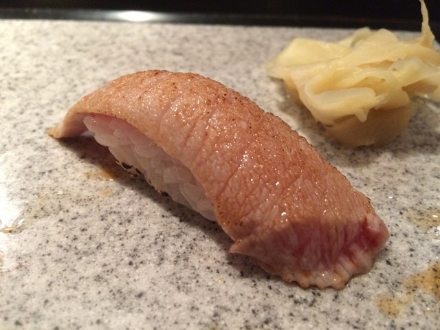 すしゆページ SUSHI IZAKAYA GAKU （寿司 居酒屋 楽） - キングストリート