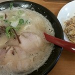 福間ラーメン ろくでなし 宮若店 - 