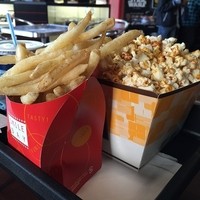 むーの大好きな妖怪ウオッチの映画を観に行ってきた 妖怪メダルも貰って大喜びのむー 春日井コロナシネマワールド By むーちゃんパパ 名古屋 業態変更 春日井コロナ 味美 名鉄 その他 食べログ むーの大好きな妖怪ウオッチの映画を観に行ってきた 妖怪メダルも貰って大喜びのむー 春日井コロナシネマワールド By むーちゃんパパ 名古屋 業態変更 春日井コロナ 味美 名鉄 その他 食べログ