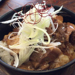 みそ街道 - ミニ豚バラ旨煮丼