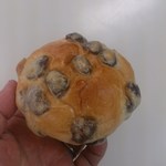 コープみやざき小林店ベーカリー - 料理写真:豆パン118円