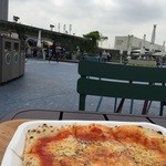 A PIZZA - 一人ランチに、ちょっと小腹が空いたティータイムに利用するのに良さそうです。