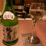 鮎知 - 地酒の蜂龍盃はワイングラスで頂きます