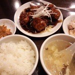 秀味園 - 鶏肉の黒酢セット