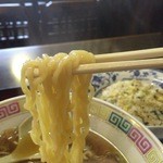 じれっ亭 - らーめんの麺