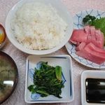 割烹マキノ - 中トロ定食（１１００円）♪