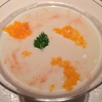 アピシウス - 春の白い野菜の冷製ヴルーテ